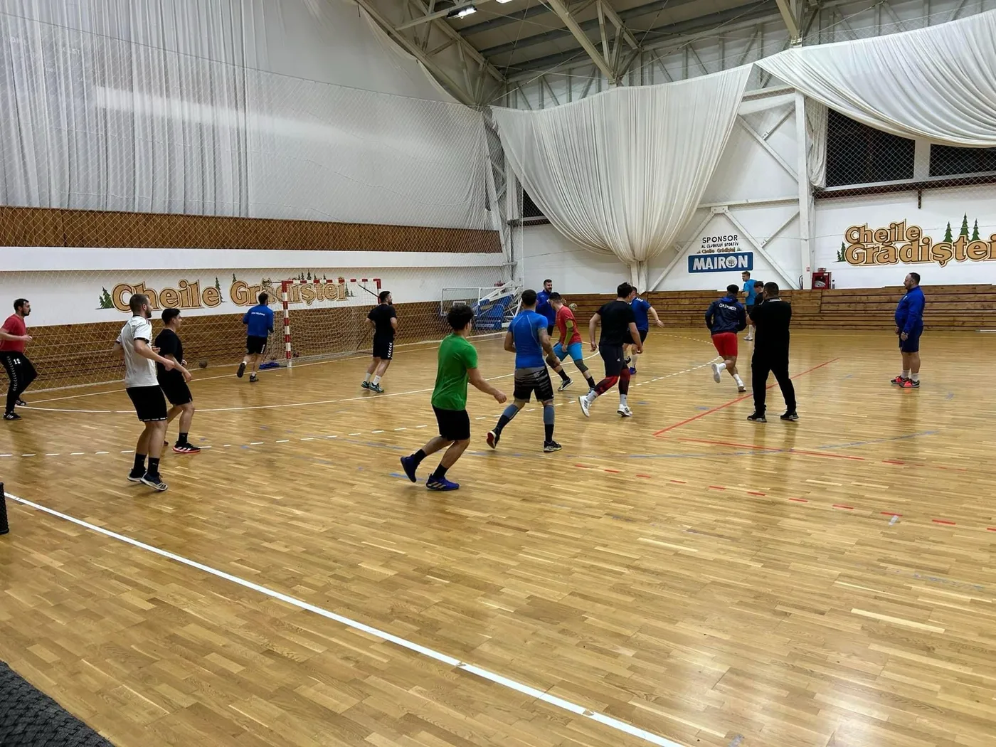 Cantonament de pregătire al echipei