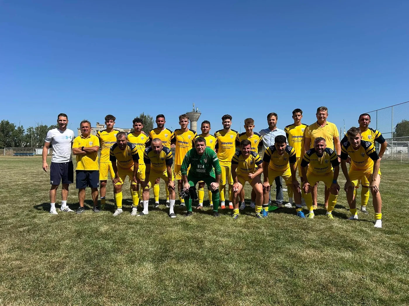 Echipa de fotbal Teutonii Ghimbav în meciul cu CSM Făgăraș